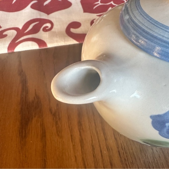 M A Hadley Pottery Teapot - Picture 9 of 9